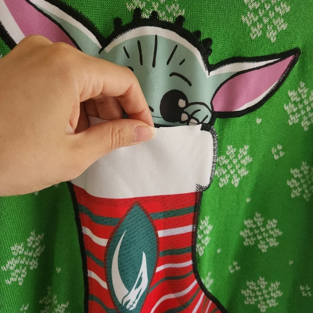 Star Wars Mandalorian Baby Yoda Grogu Knit‎ Ugly Christmas Sweater Size Large